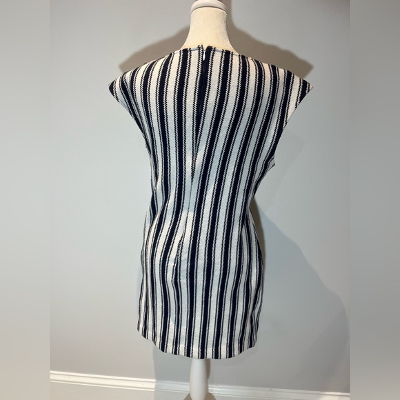 Theory  striped Navy And White Knit Short Sleeve Crew Neck Mini Dress Size Large - Picture 4 of 10